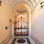 Farnese Stunning Penthouse | Romeloft