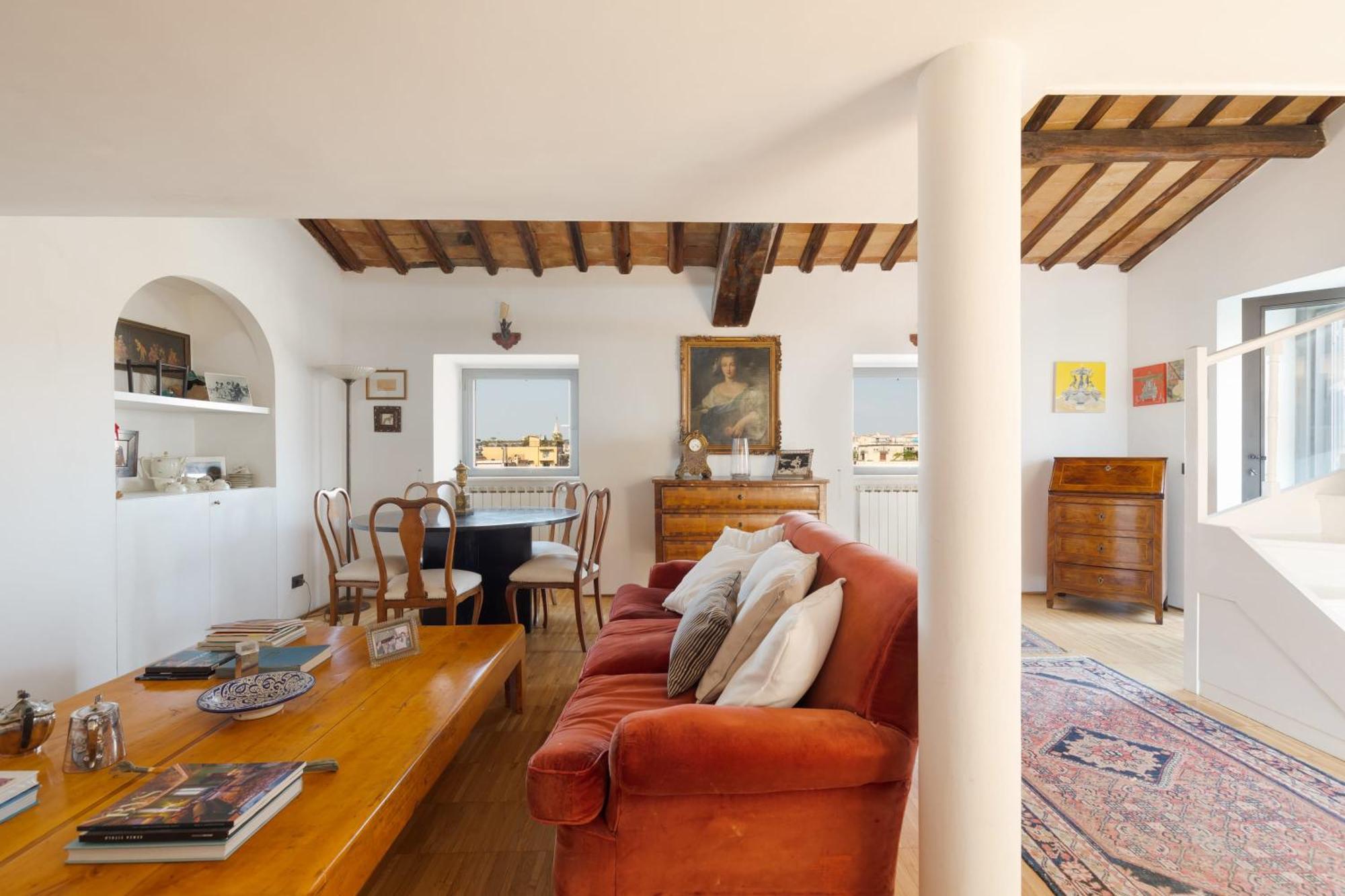 Farnese Stunning Penthouse | Romeloft Apartment *