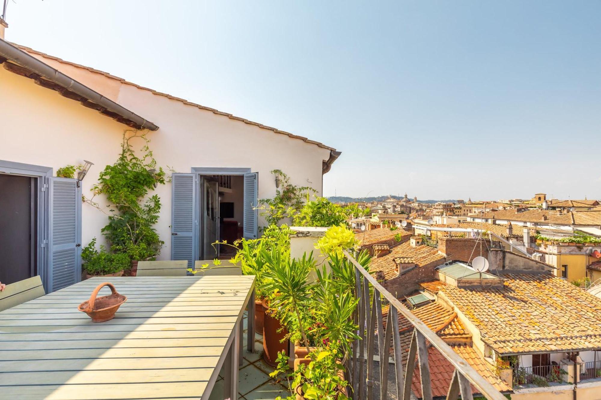 Farnese Stunning Penthouse | Romeloft