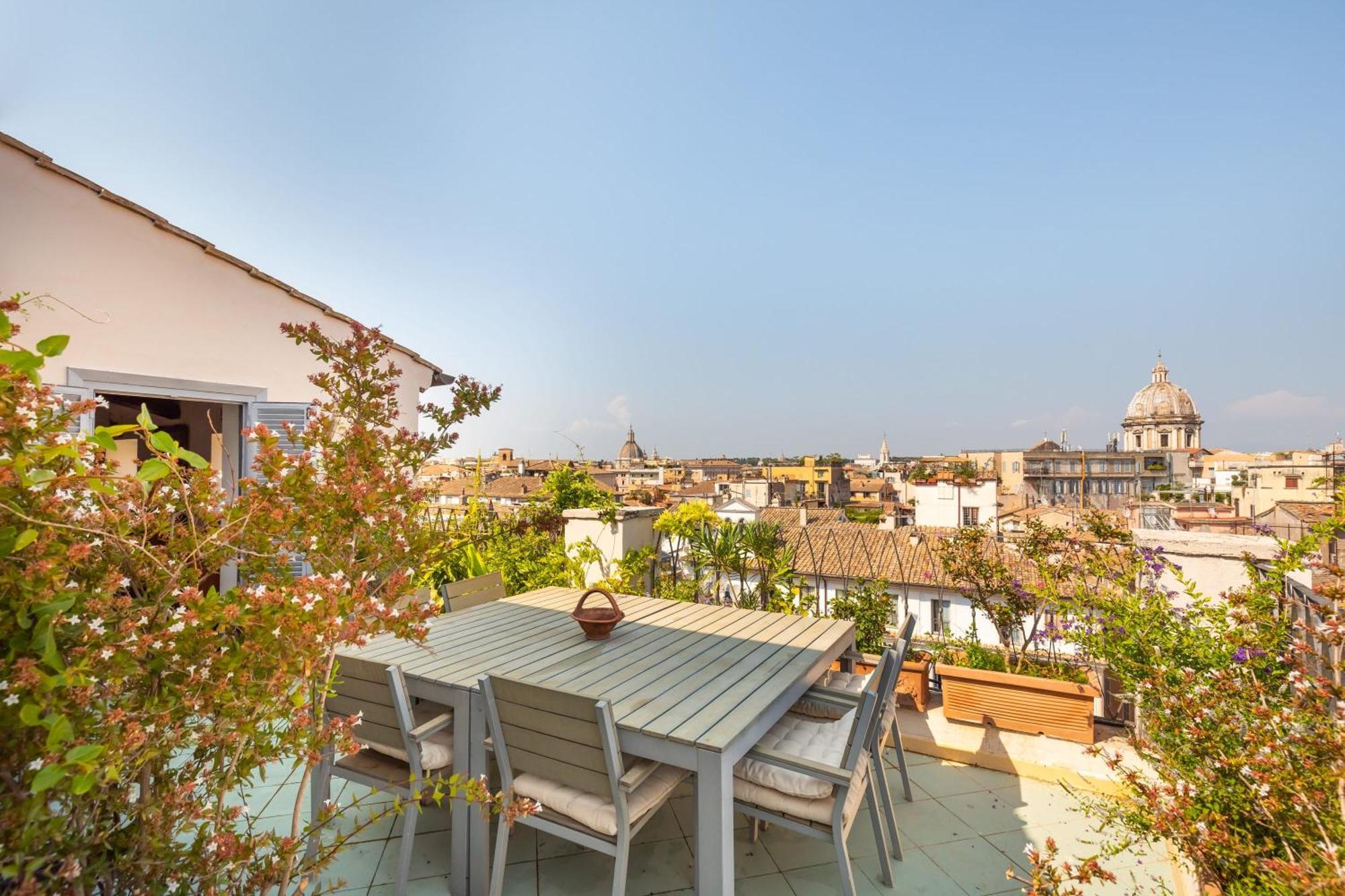 Farnese Stunning Penthouse | Romeloft Rom